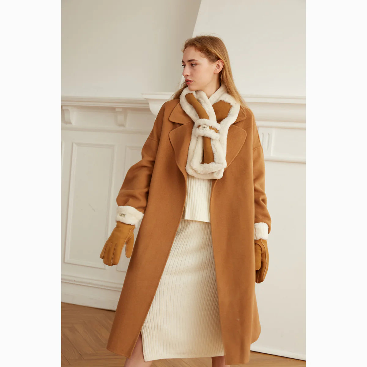 UGG Turn Cuff Sheepskin Gloves